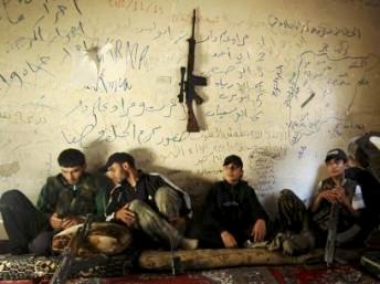 Preocupa a comunidad internacional el apoyo militar de Estados Unidos a rebeldes sirios